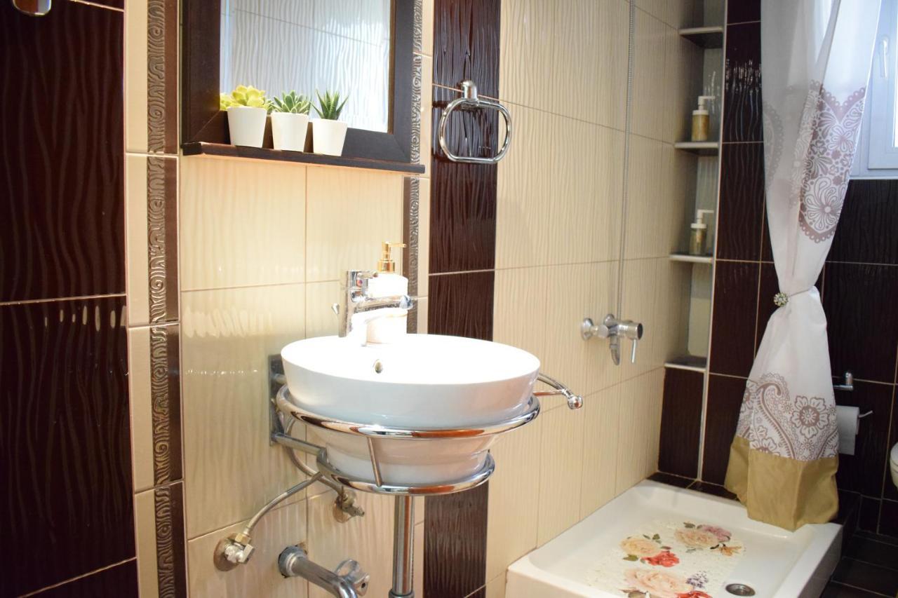 Apartmán Five Stars In Trikala Exteriér fotografie